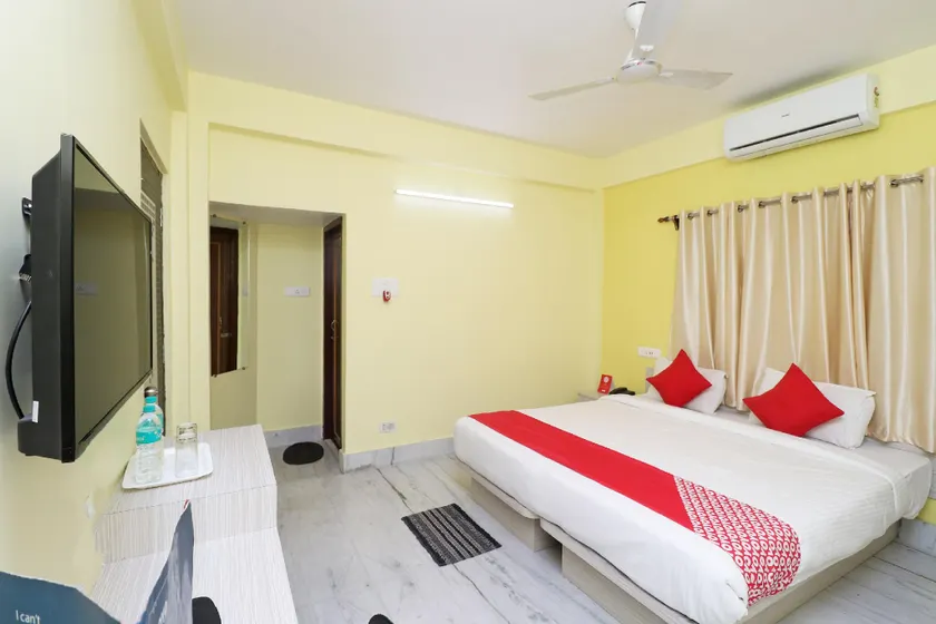 Hotel O Yellow Rose - Image 1