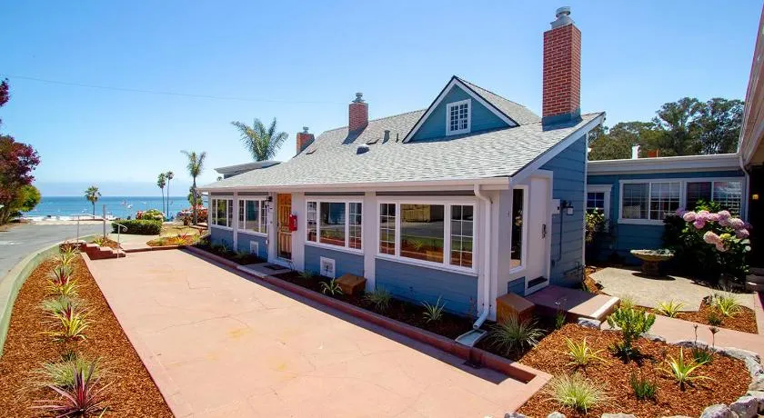 Edgewater Beach Inn - Image 1