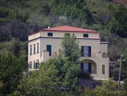 Villa Romita - Image 1