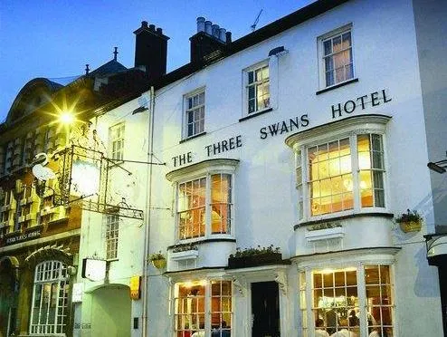 The Three Swans Hotel, Market Harborough, Leicestershire - Image 1