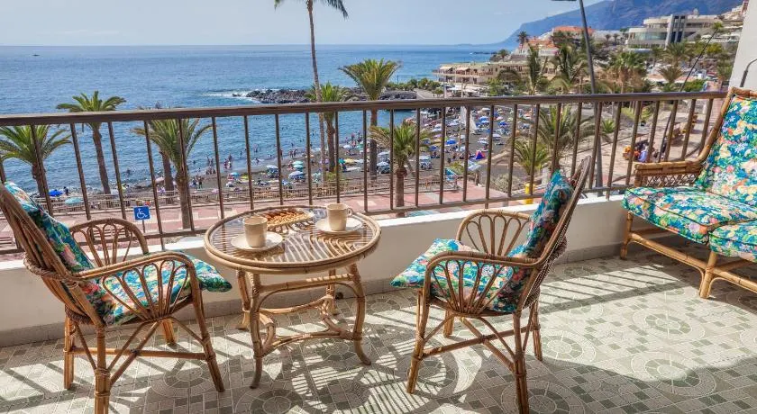 CASA DE FRANCO - ocean view, 50m from Playa la Arena, fibre net - Image 1