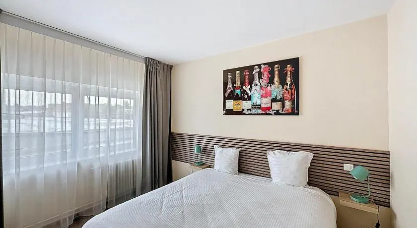 Slina Hotel Brussels - Image 1