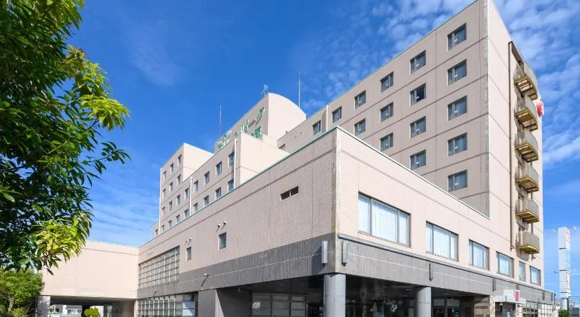 Hotel Green Park Suzuka - Image 1