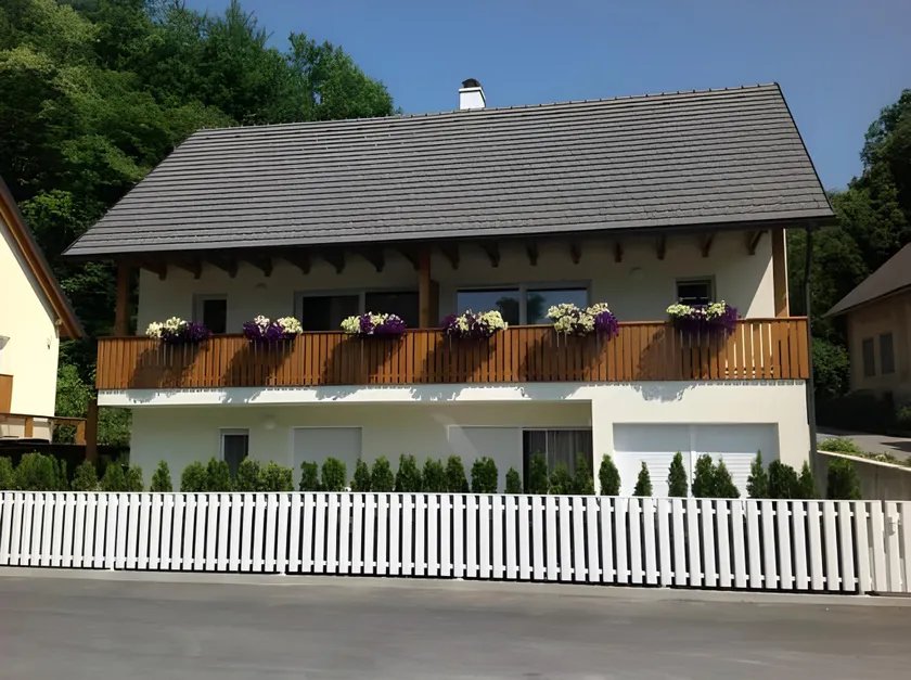 Maline Apartments - Image 1