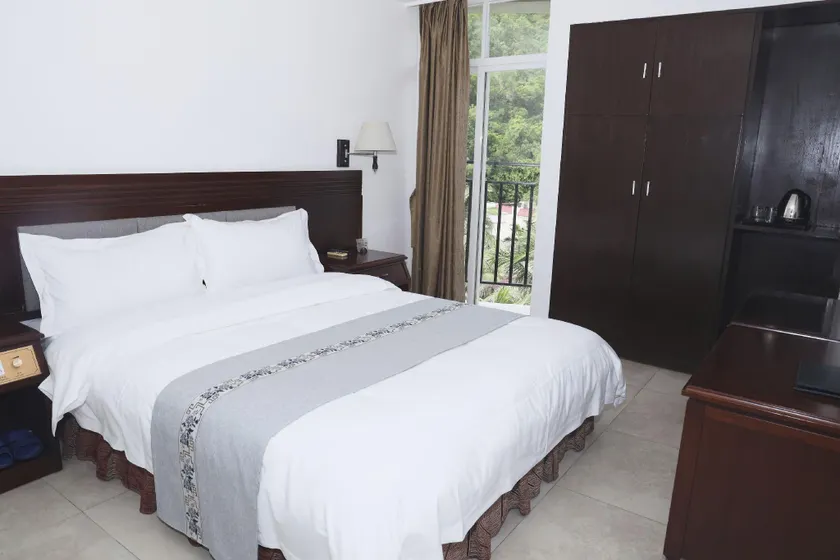 Haixuan Hotel - Image 1