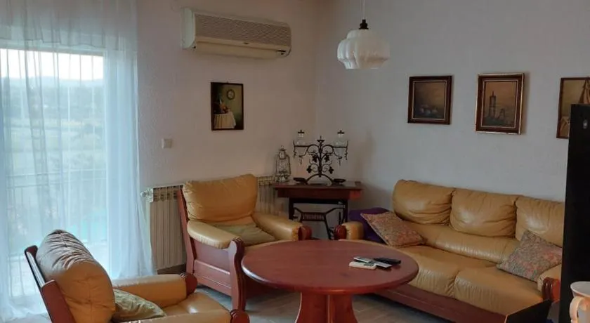 Guest House Planinic - Image 1
