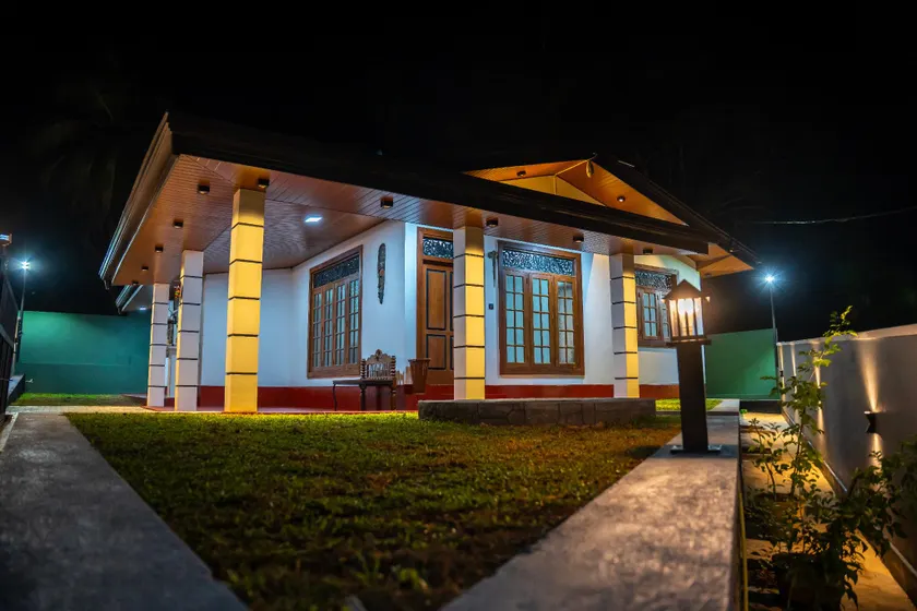 Moonshire Villa Kalutara - Image 1