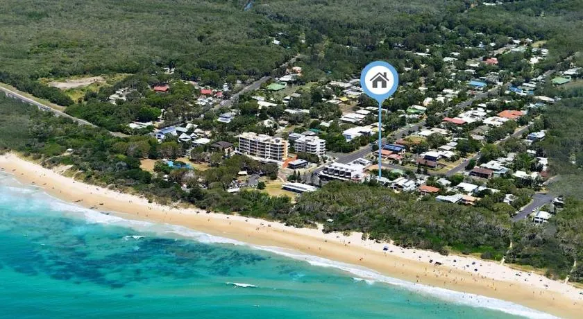 Mudjimba Esp Villa-Beachfront-Pet friendly - Image 1