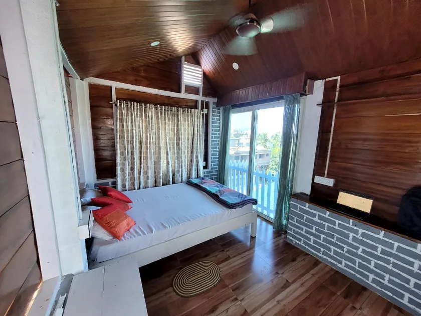 URBAN COTTAGE - Image 1