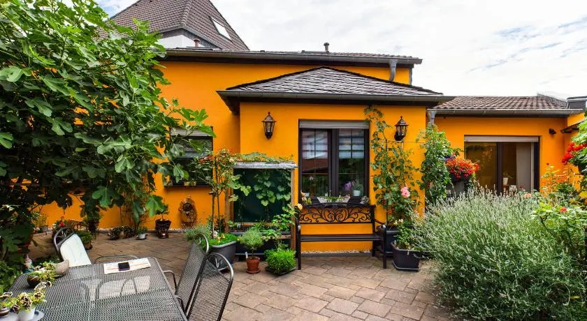 House Felecia - Phantasialand, Therme Euskirchen, Eifel-Region - Image 1