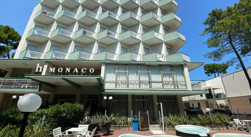 Hotel Monaco - parcheggio incluso e piscina - Image 1