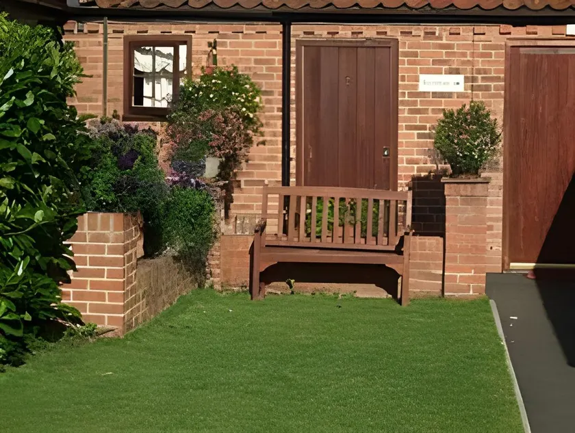 Willow Tree Cottages - Image 1