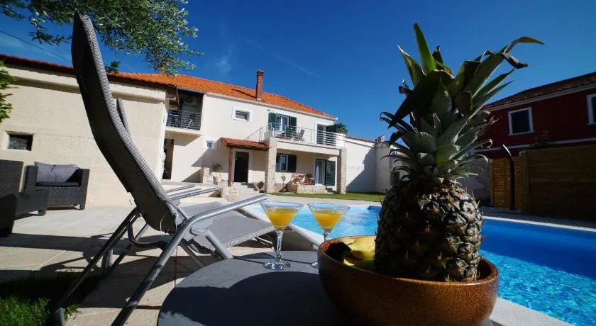 Villa Korona Apartments - Image 1