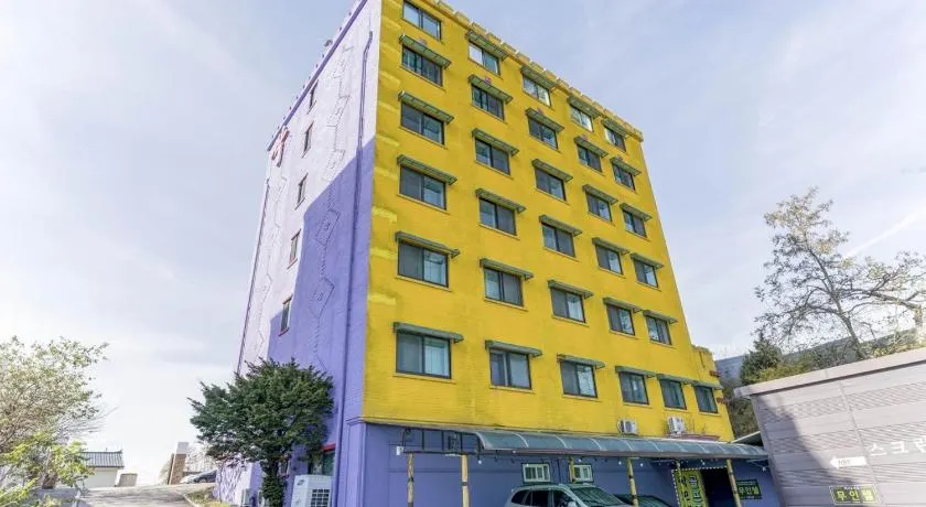 Jjak motel - Image 1