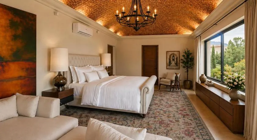 Exclusiva casa con alberca climatizada - Image 1