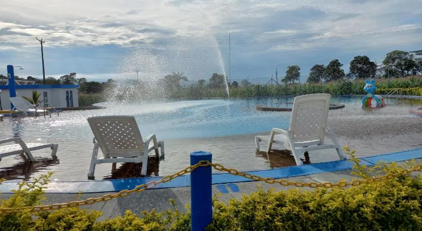 aparta hotel turístico a 2 km parque del café montenegro quindio - Image 1