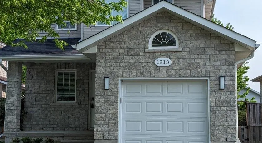 Adorable 4 bed,3 bath house - Image 1