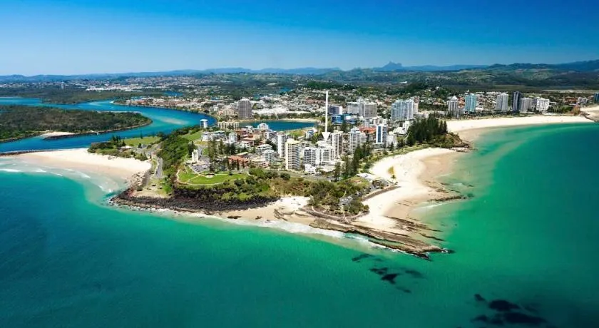 The Garland at Rainbow Bay - Image 1
