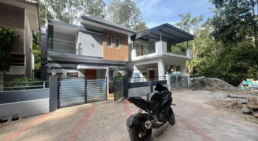 Thangam villa & Cottage - Image 1