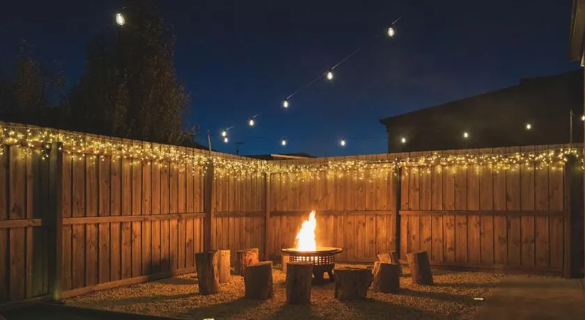 Sauna, King Beds, Tranquility Base Fun Large Home - Image 1