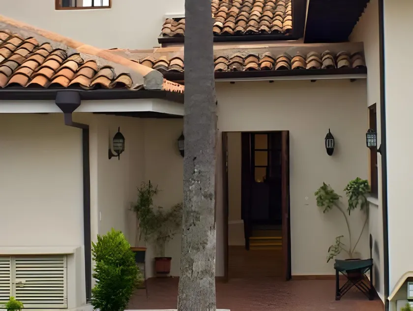 Hotel Calle Angosta - Image 1