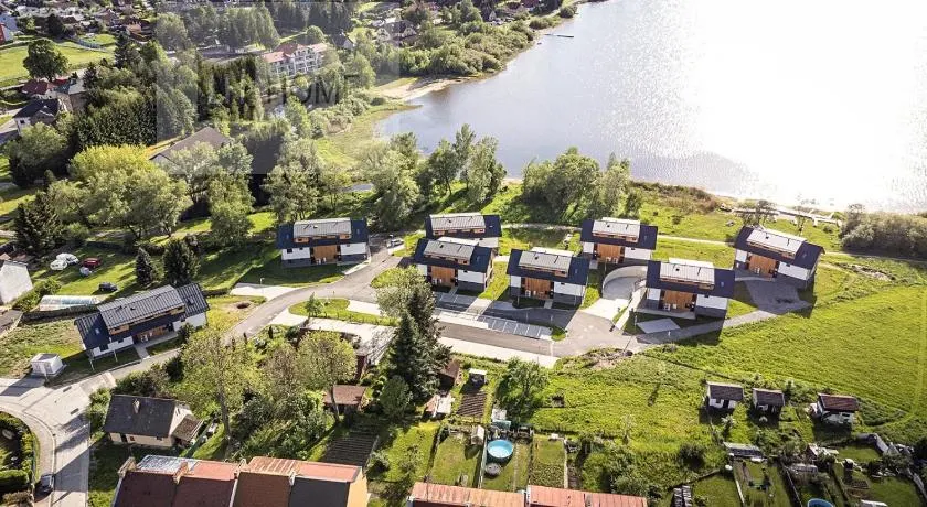 Lipno Apartments BERGMAX, Ski Areál Lipno 16min dojezd - Resort Malé Lipno s terasou a zahrádkou, parking free - Image 1