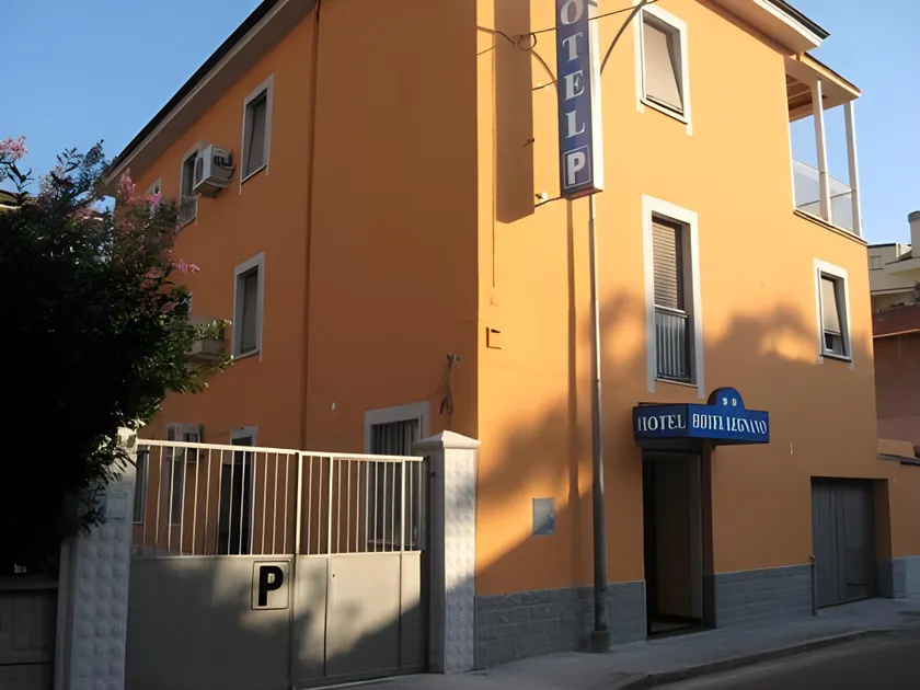 Hotel Legnano - Image 1
