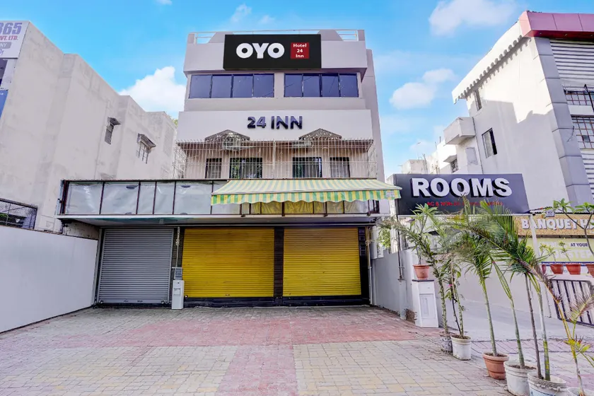 Hotel O 24 Inn - Image 1