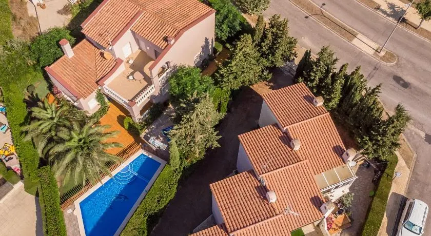 ARENDA Pino Alto Villa Napoleon - Image 1