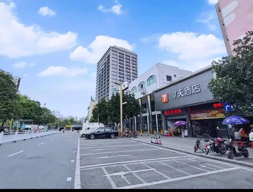 7 Days Inn Foshan Lecong Furniture Branch - Image 1