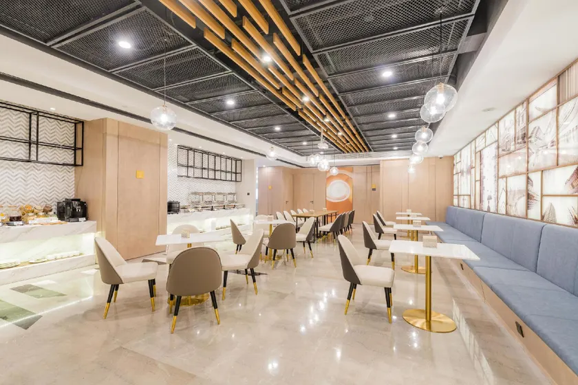 Atour Hotel Shanghai Hongqiao Korea Street - Image 1