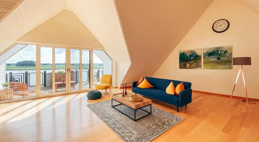 Rheinloft 3 - Große Giebelwohnung mit Dachterrassen an der Rheinpromenade - Image 1