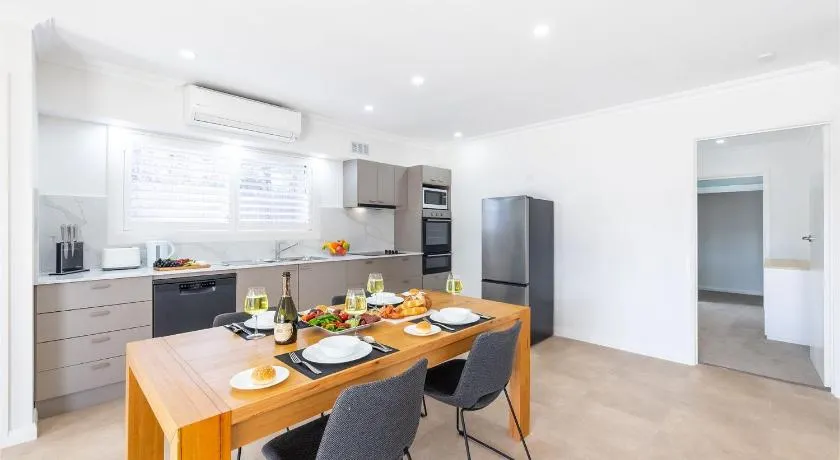 50a Ocean Ave - air con, wi-fi 1 bedroom apartment - Image 1