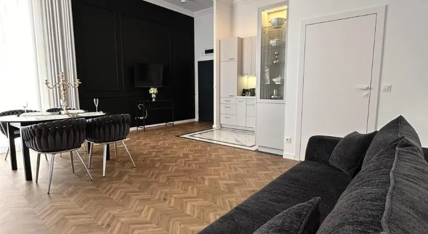 Suites & Premium Apartments Słowackiego - Image 1