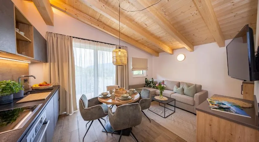Lennis Apartments by we rent - Image 1
