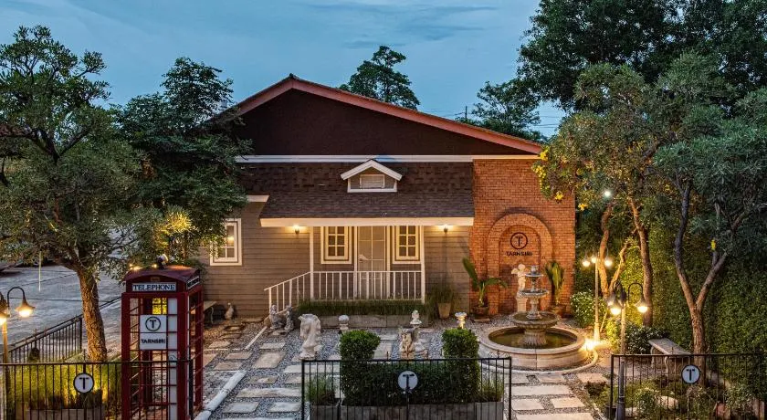 Tarnsiri Boutique Resort - Image 1