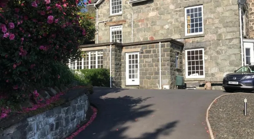Bryn Mair Gardens - Image 1