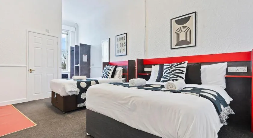 Central Dudley Stay-Sleeps 3, Kitchen&Free Parking - Image 1
