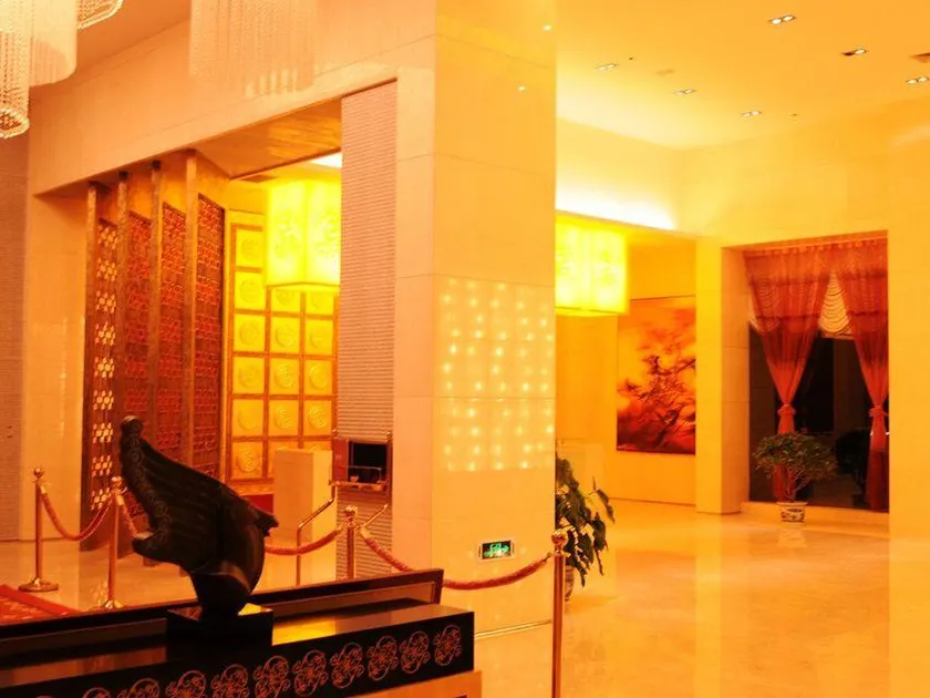 Longteng International Hotel - Image 1