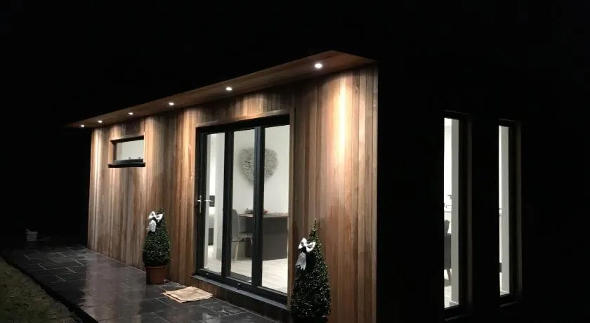 Parkknott Retreat Luxury Lodge with Private Hot Tub - Image 1