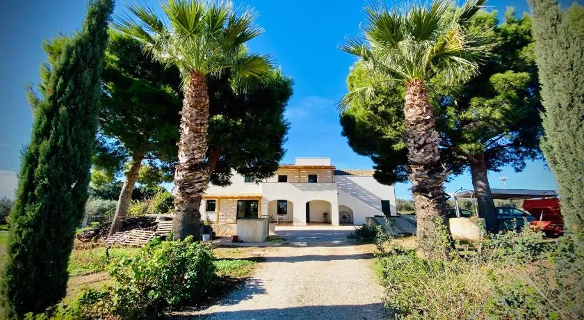 Casale Laurus - Image 1
