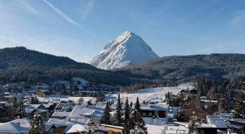 Waldhotel Seefeld - Image 1