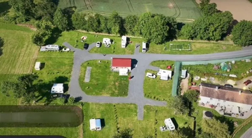 Camping Aire Natuelle d'Agy - Image 1
