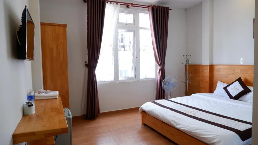 Quang Minh Dalat Hotel - Image 1