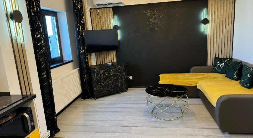 Modern 2-bedroom Apartment in Central Ploiești - Image 1