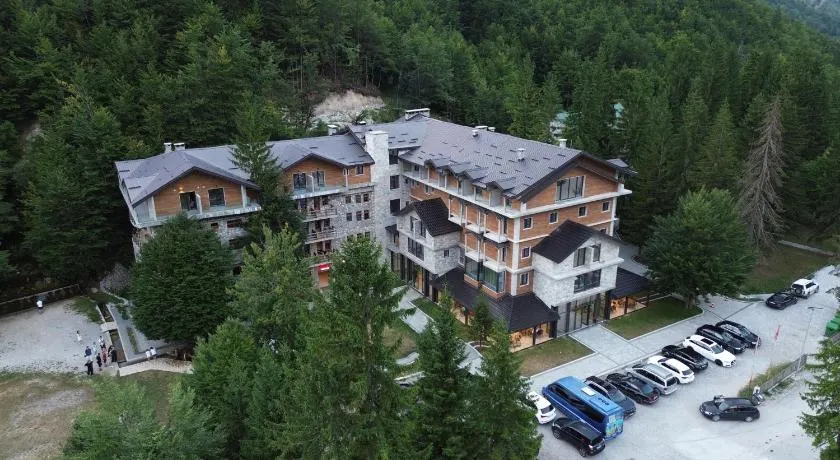 Hotel Fusha E Gjese - Image 1