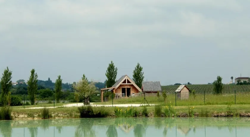 Shanti Lac Cabanes gîtes insolites et espace bien-être Bordeaux - Image 1