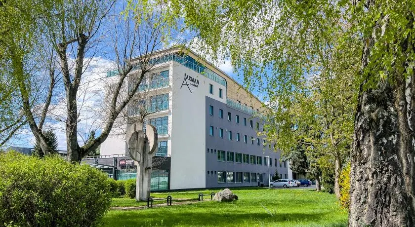 Hotel Arman - Image 1