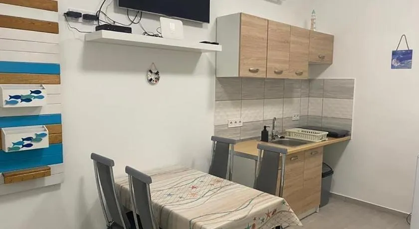 Mákvirág Apartman - Image 1