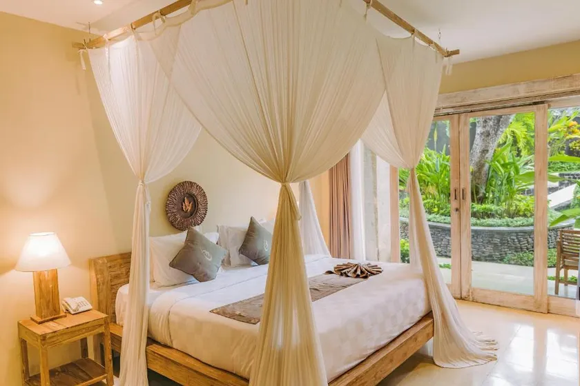 Luxury 1 BR Deluxe Room #V54 - Image 1